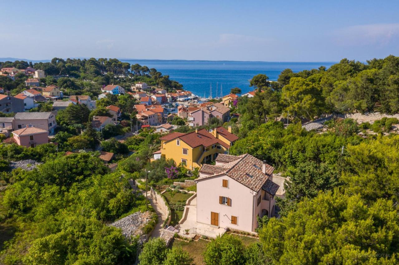 Apartments Horvat Veli Losinj Exterior photo