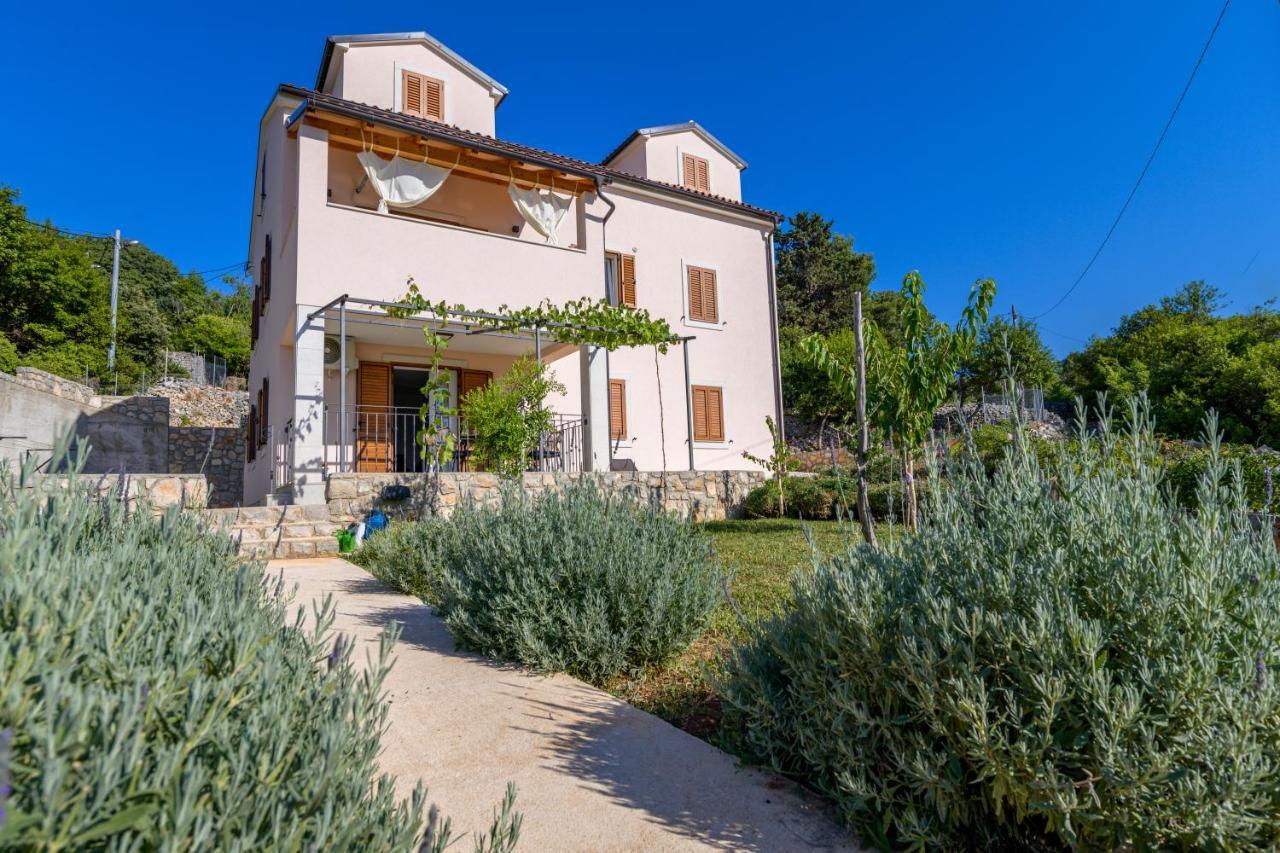 Apartments Horvat Veli Losinj Exterior photo