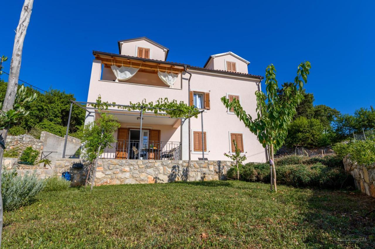 Apartments Horvat Veli Losinj Exterior photo